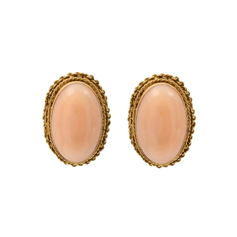 Orecchini a lobo in oro giallo 18kt e corallo rosa