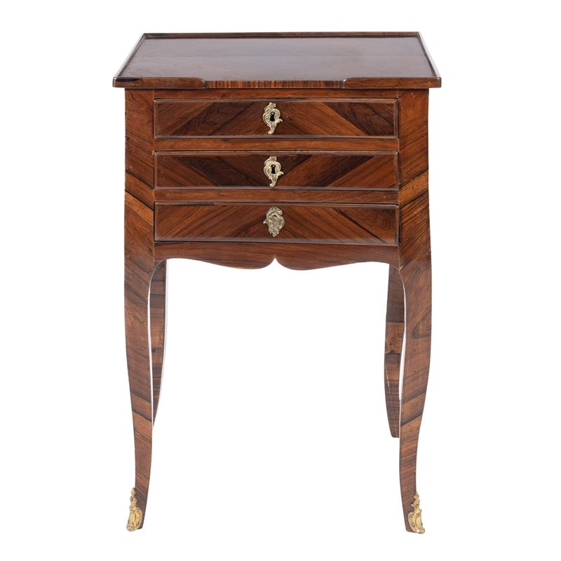 Comodino in legno da centro