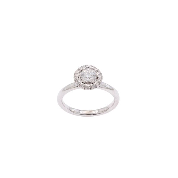 18kt white gold with one diamond solitaire ring