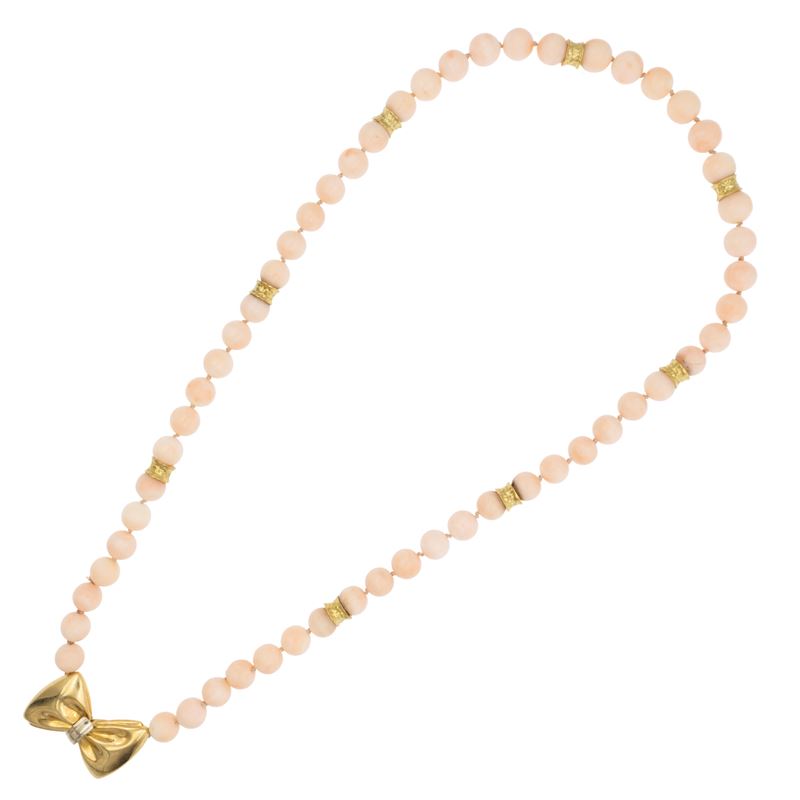 Collana ad un filo di sfere in corallo rosa