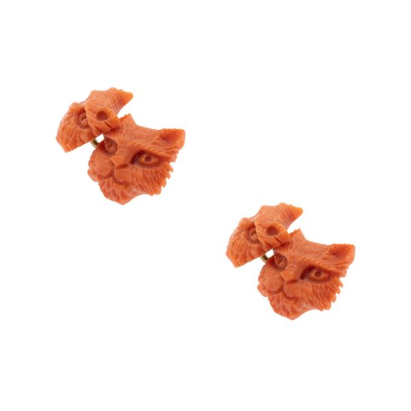 Gemelli in oro giallo 18kt e corallo scolpito