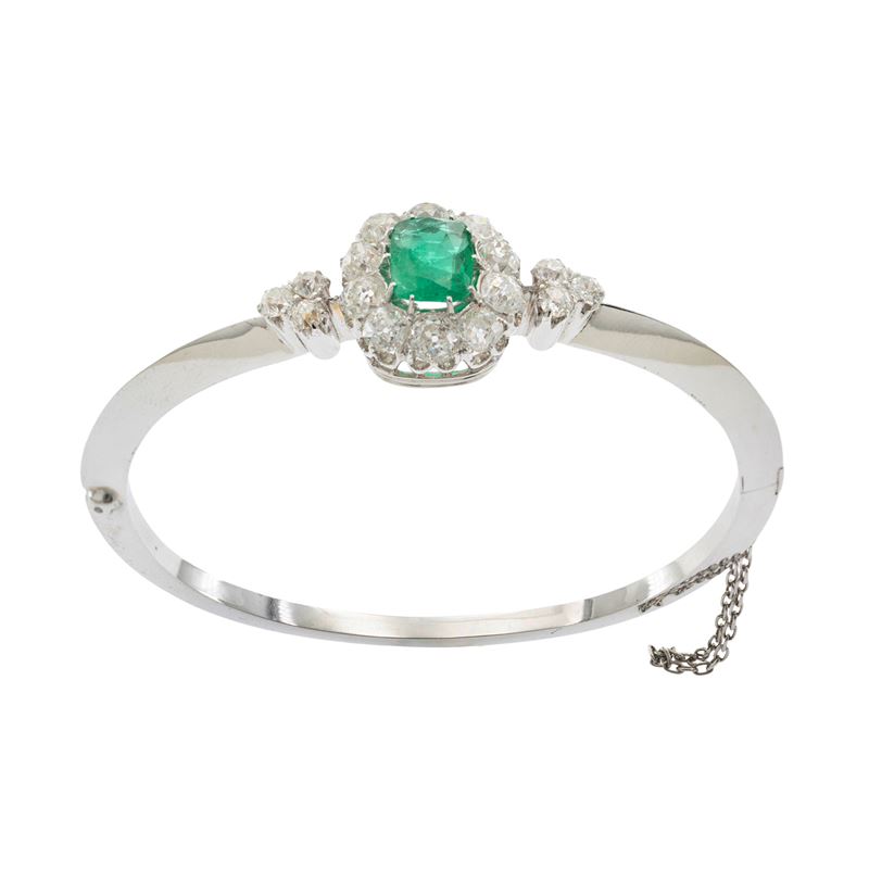 Bracciale a manetta in oro bianco 18 kt con smeraldo colombiano naturale e diamanti