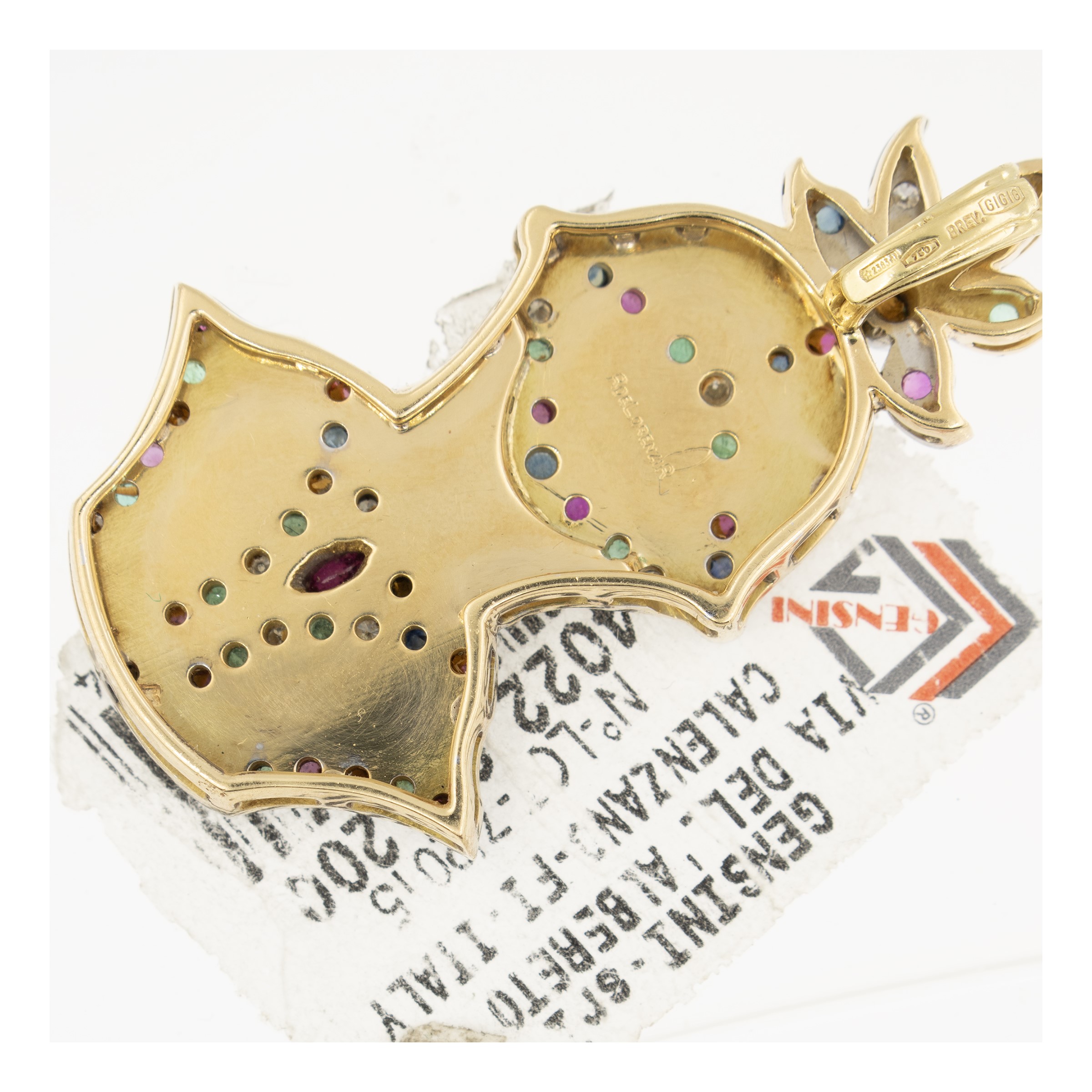 Pendente raffigurante armatura in oro a due colori 18kt