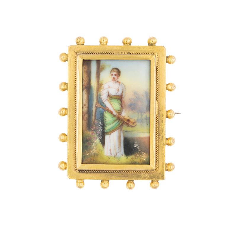 Antica spilla in oro giallo 18kt con placca in porcellana dipinta