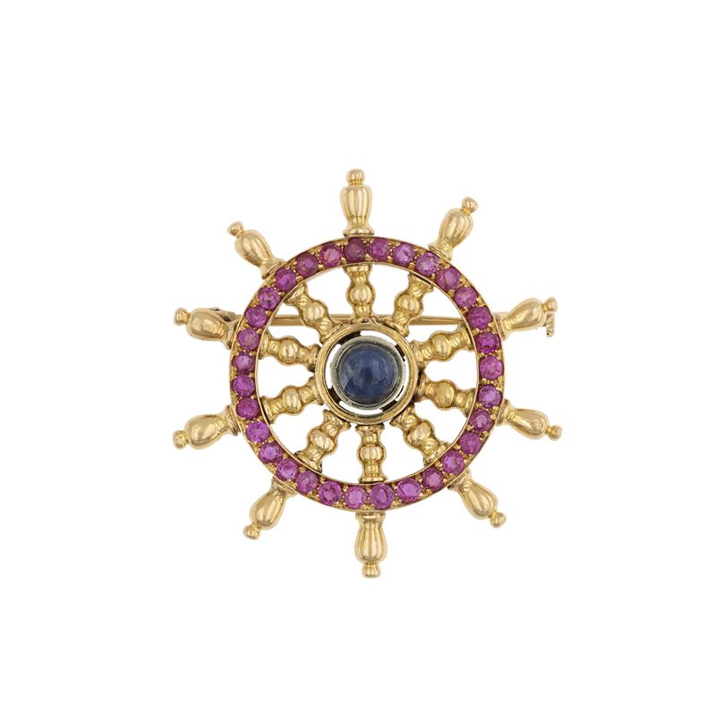 Spilla a forma di timone in oro giallo 18kt