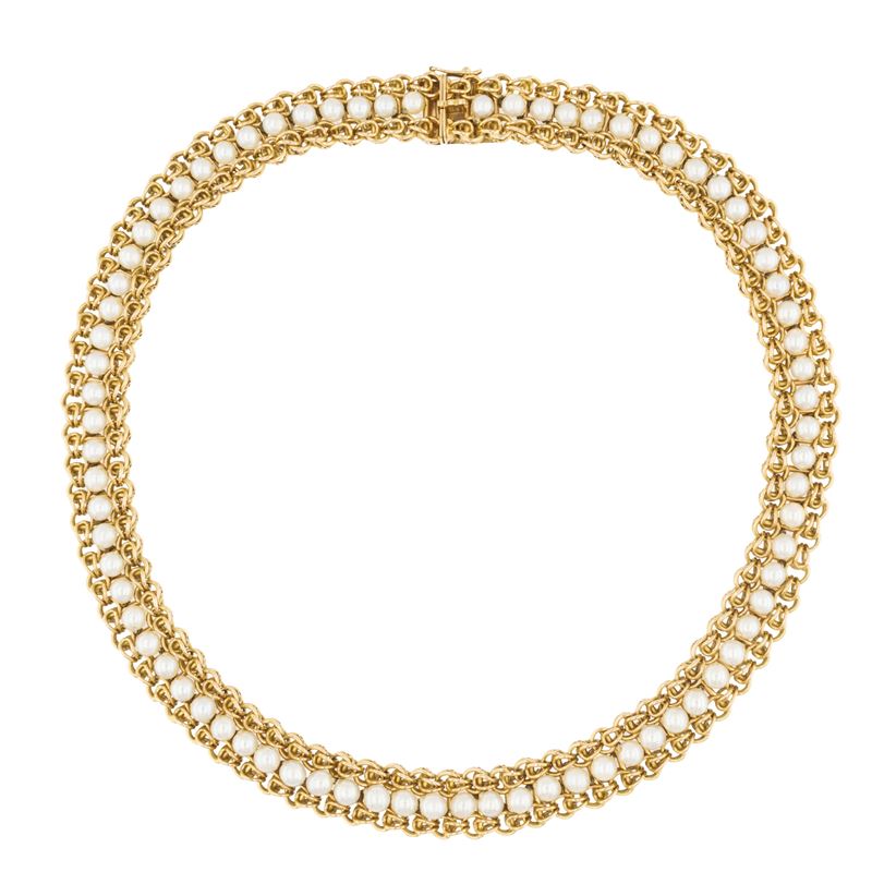 Girocollo in oro giallo 18kt con perle coltivate
