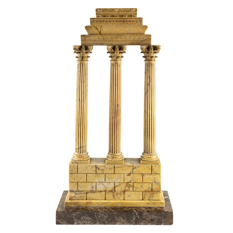 Gruppo in marmo giallo antico