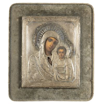 Icona, Madonna di Kazan, tempera su tavola con riza in argento, Russia, XIX Sec.