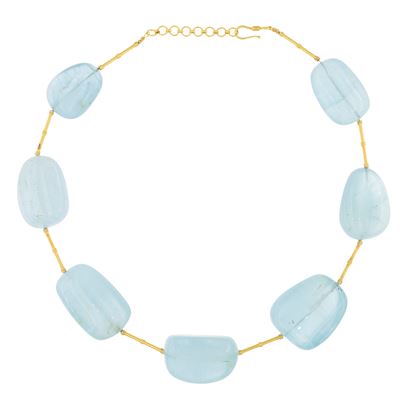 Collana in oro giallo 18 kt con sette acquamarine, lunghezza 41 cm