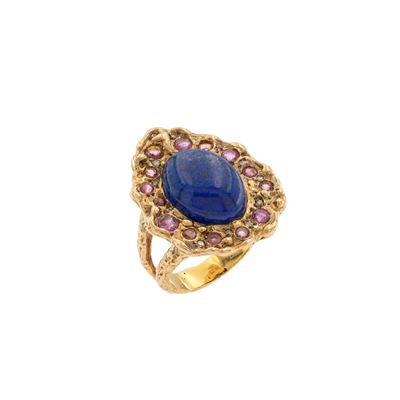 Anello in oro giallo 14 kt con lapislazzuli, rubini e diamanti, anni '70