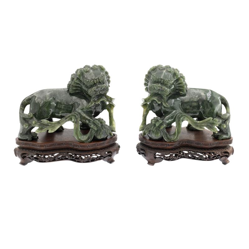 Coppia di sculture in giada spinacio