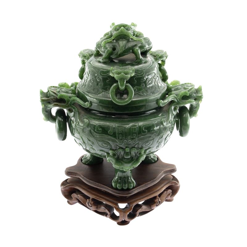 Incensiere a tripode in giada spinacio