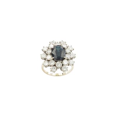 Anello in oro bianco 18kt con zaffiro naturale e diamanti
