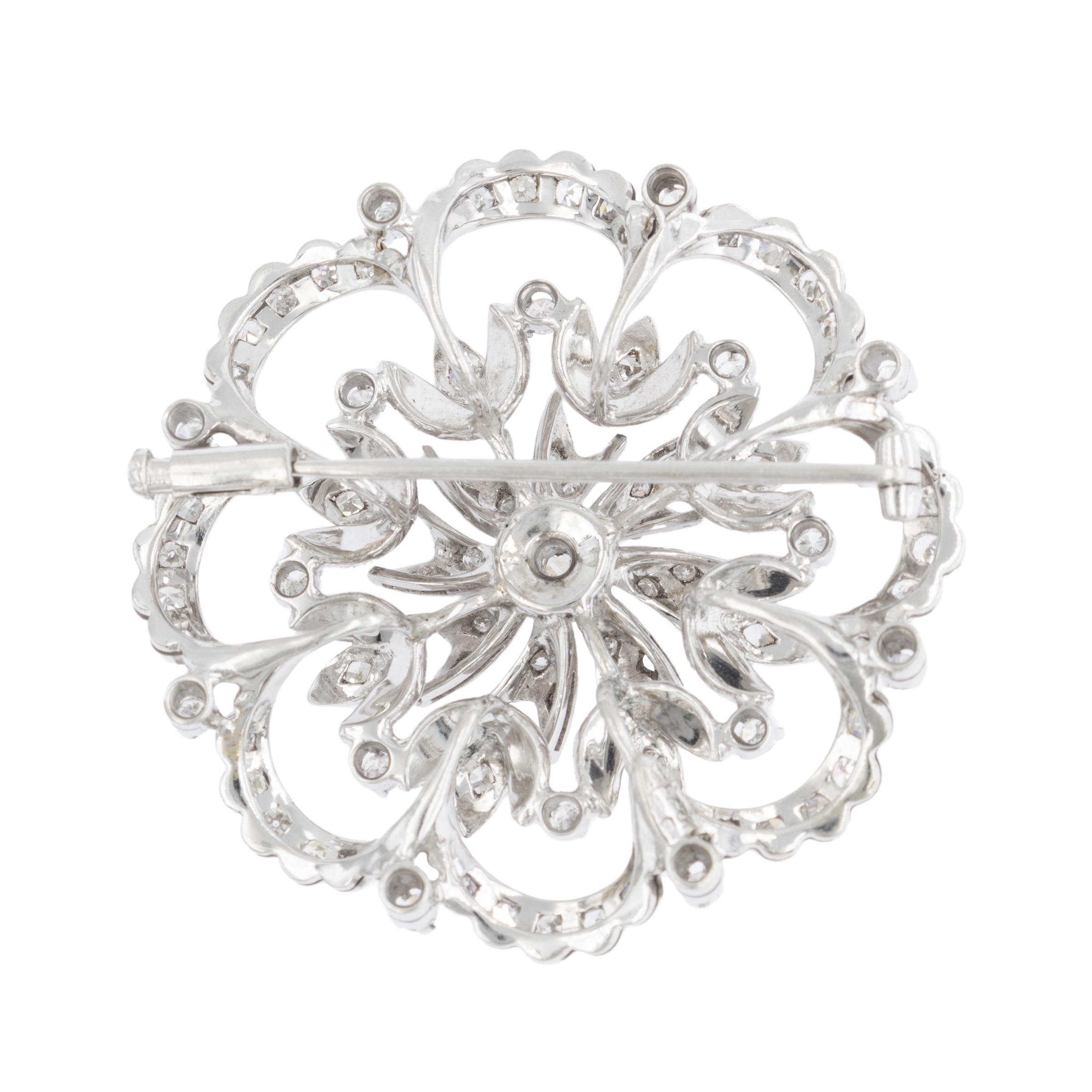 Spilla a Motivo Floreale in Oro Bianco 18kt e Diamanti