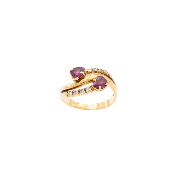 18kt yellow gold with rubies and diamonds ring