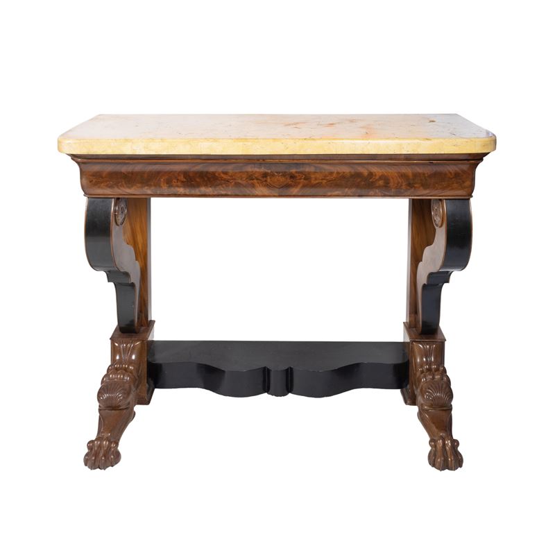 Coppia di console in mogano e legno ebanizzato