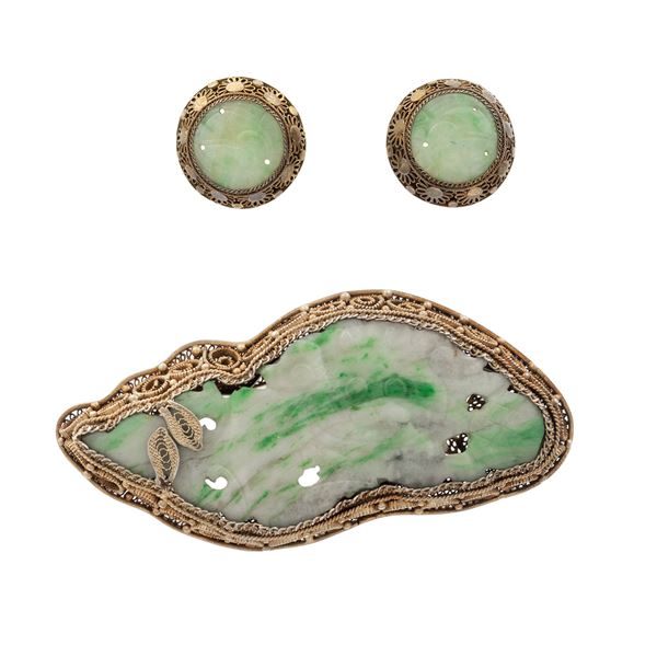 Antique demi parure comprising a brooch and earrings
