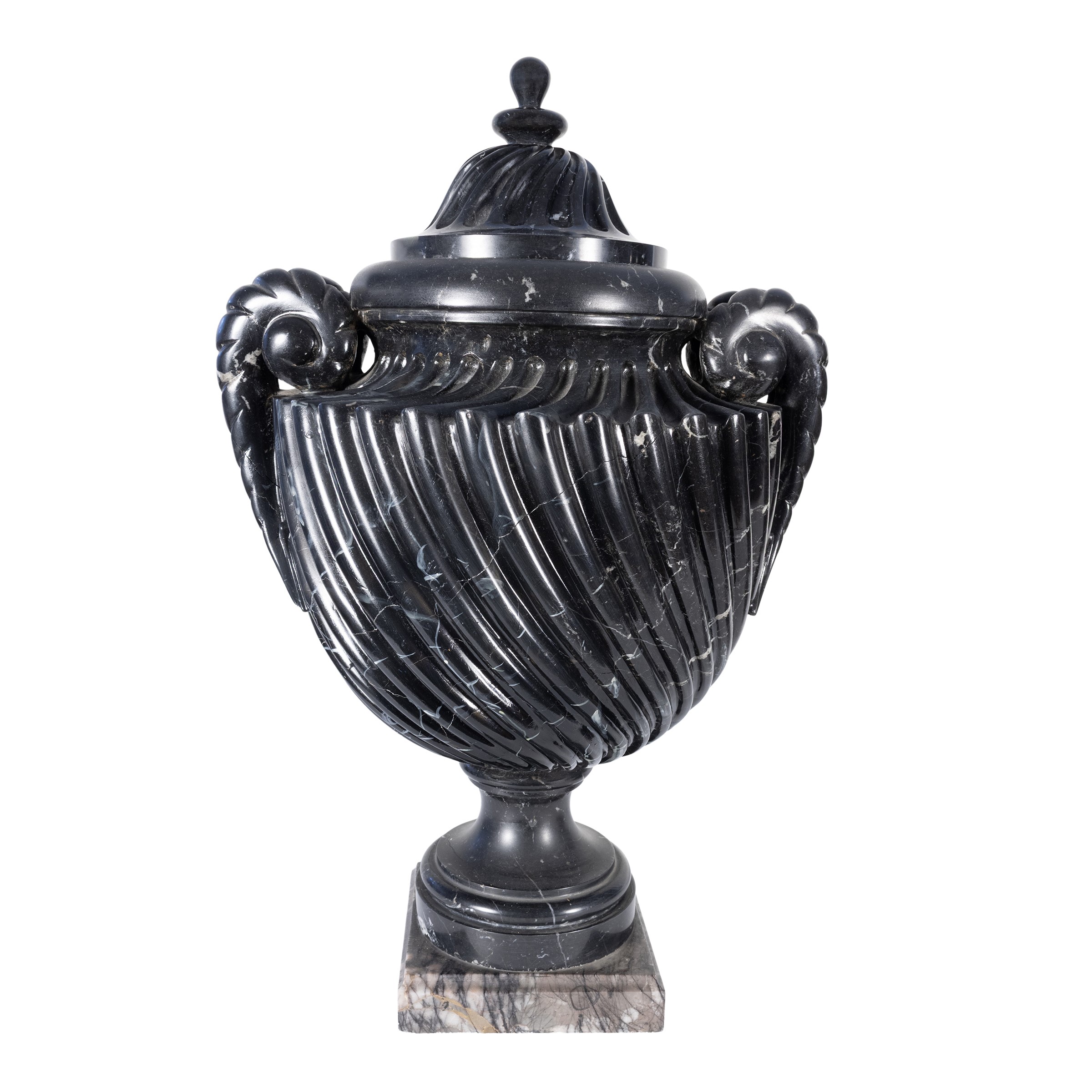 Coppia di vasi in marmo nero Marquinia