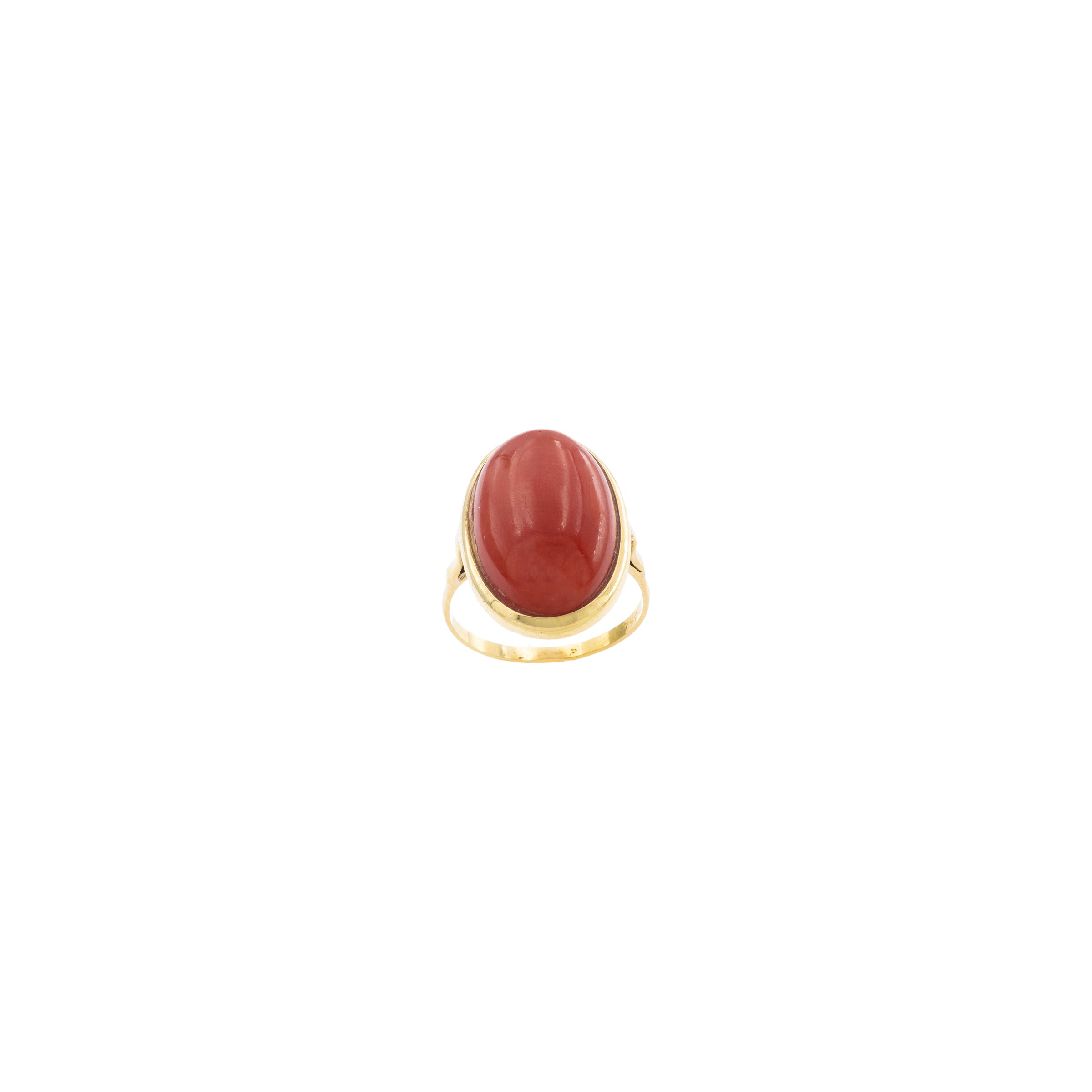 Demi parure in oro giallo 18kt con corallo rosso mediterraneo naturale, bracciale e anello