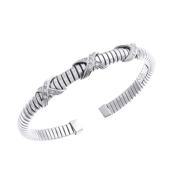 Tubogas cuff bracelet in 18kt white gold and diamonds