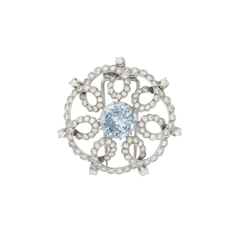 Spilla in oro bianco 18 kt con topazio azzurro da 2,50 ct e diamanti