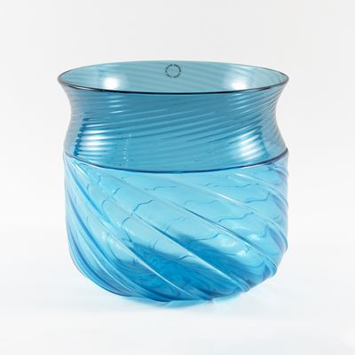 Vaso in vetro soffiato colorato (Murano, 1989)