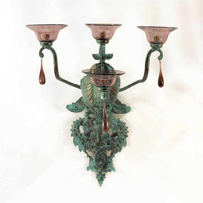Carlo Rizzarda - Lampada da parete in ferro e vetro soffiato colorato