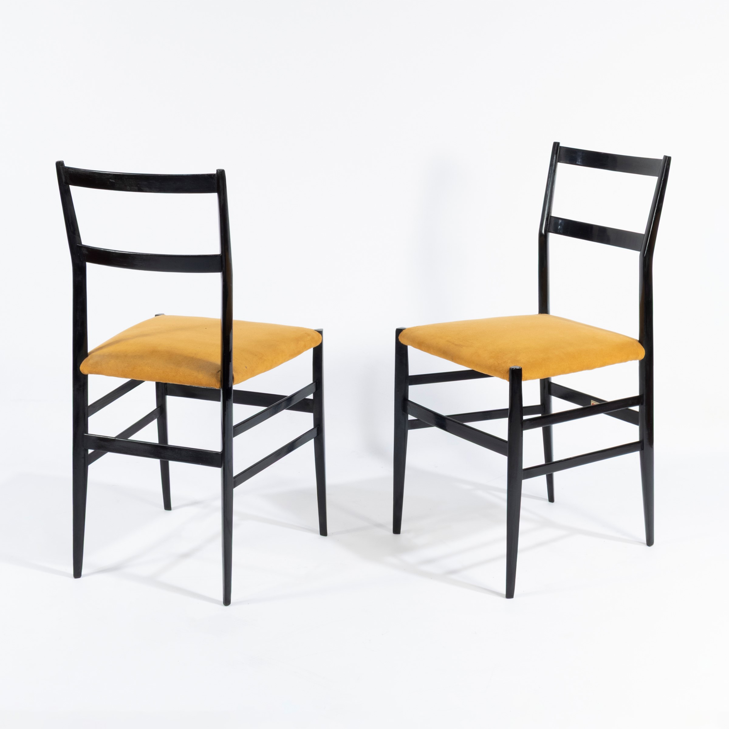 Gio Ponti - Quattro sedie “Superleggera” (produzione Cassina), 1957