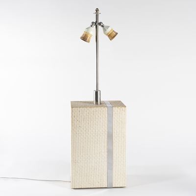 Lampada da tavolo in legno e metallo cromato (anni ’70)