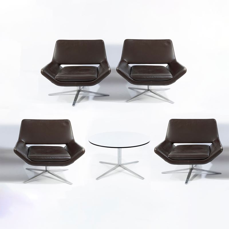 Jeffrey Bernett - Prod. B&B — salotto con poltrone Metropolitan e tavolino Cosmos
