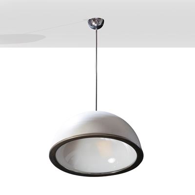 Fontana Arte, Lampada a sospensione in metallo verniciato e cromato (Italia, 1968)