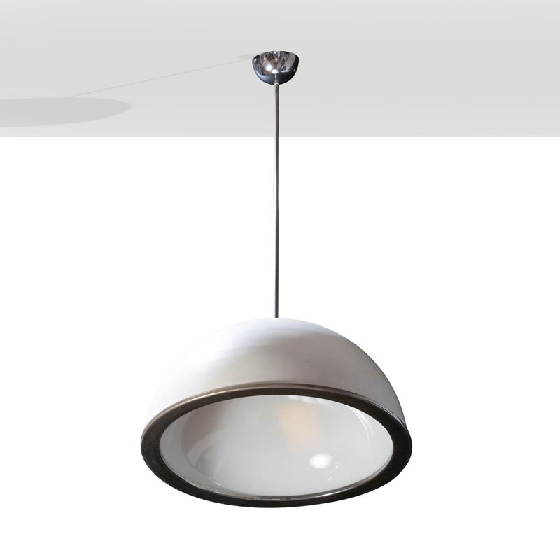 Fontana Arte, Lampada a sospensione in metallo verniciato e cromato (Italia, 1968)