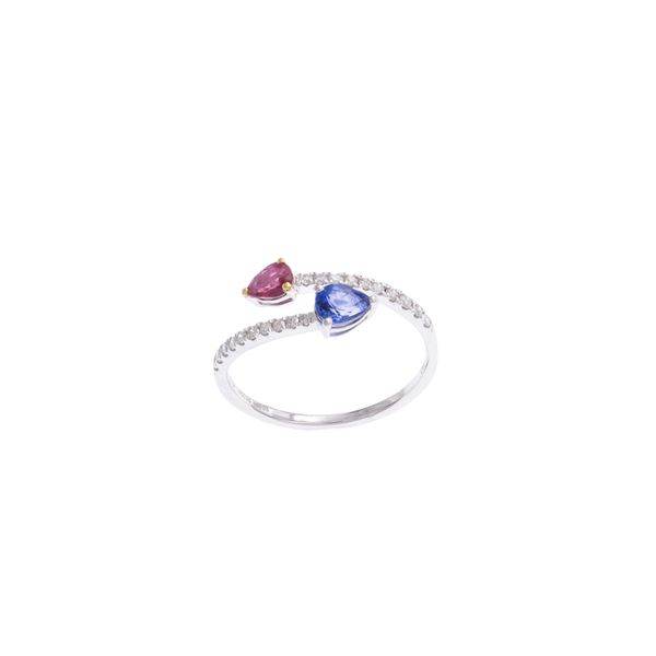 18kt two colors gold, sapphire and ruby contrarié ring