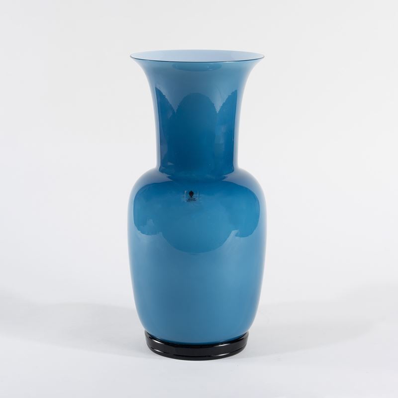 Venini, Vaso in vetro opalino della serie Opalino, Murano (1981)