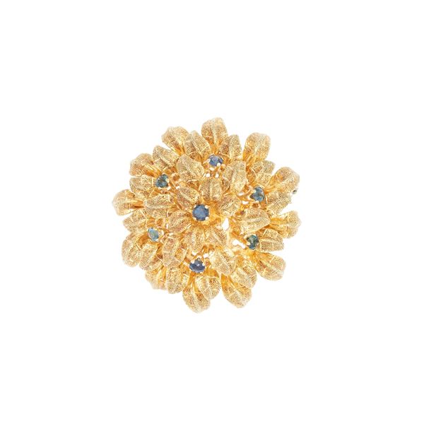 18kt yellow gold and round sapphires floral motif brooch