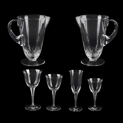 Lalique, Servizio di bicchieri a calice modello “Trévès” in cristallo trasparente (Francia, XX se...