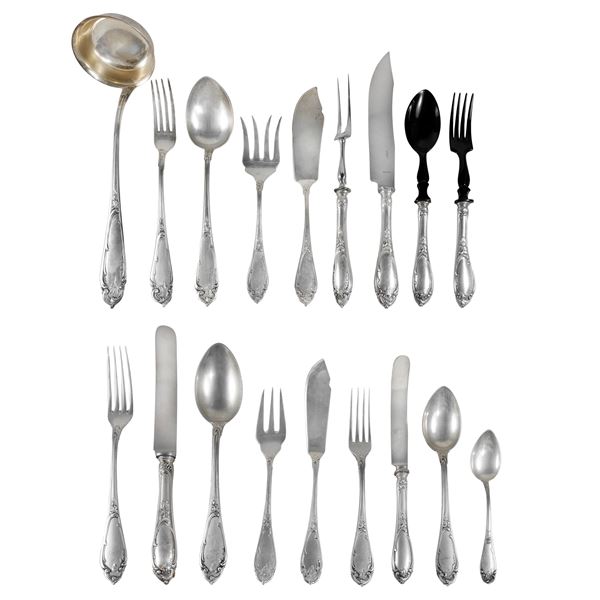 Silver cutlery set (117)