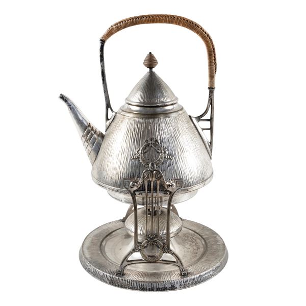 Tea-Kettle in metallo argentato