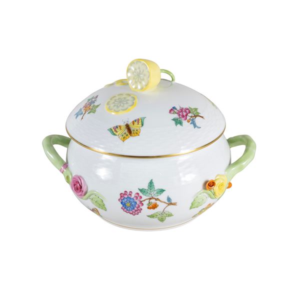 Herend, small porcelain soup tureen