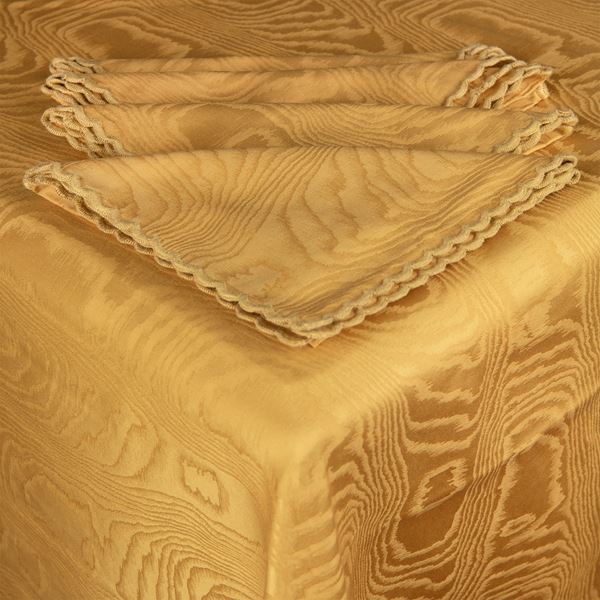 Rectangular tablecloth with 12 moiré cotton napkins