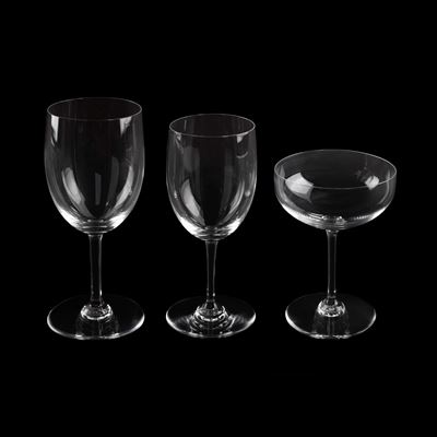 Baccarat, servizio di bicchieri a calice “Perfection” (36 pezzi), cristallo trasparente