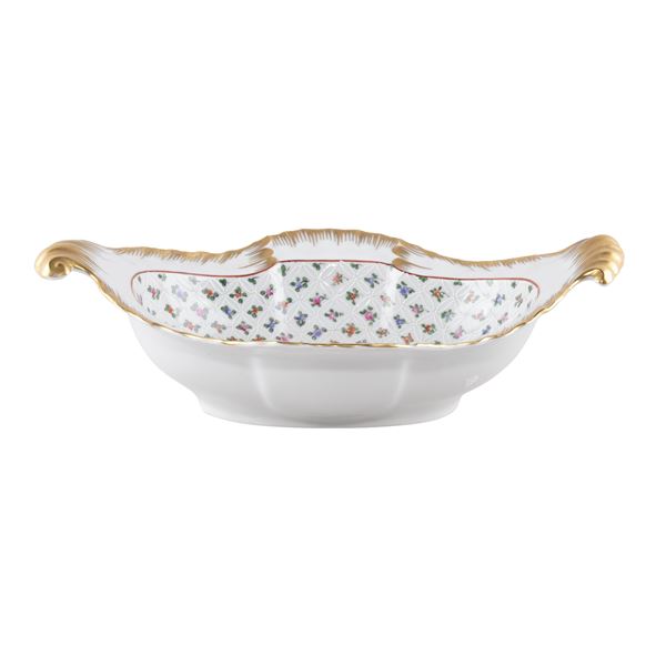 Porcelain centrepiece