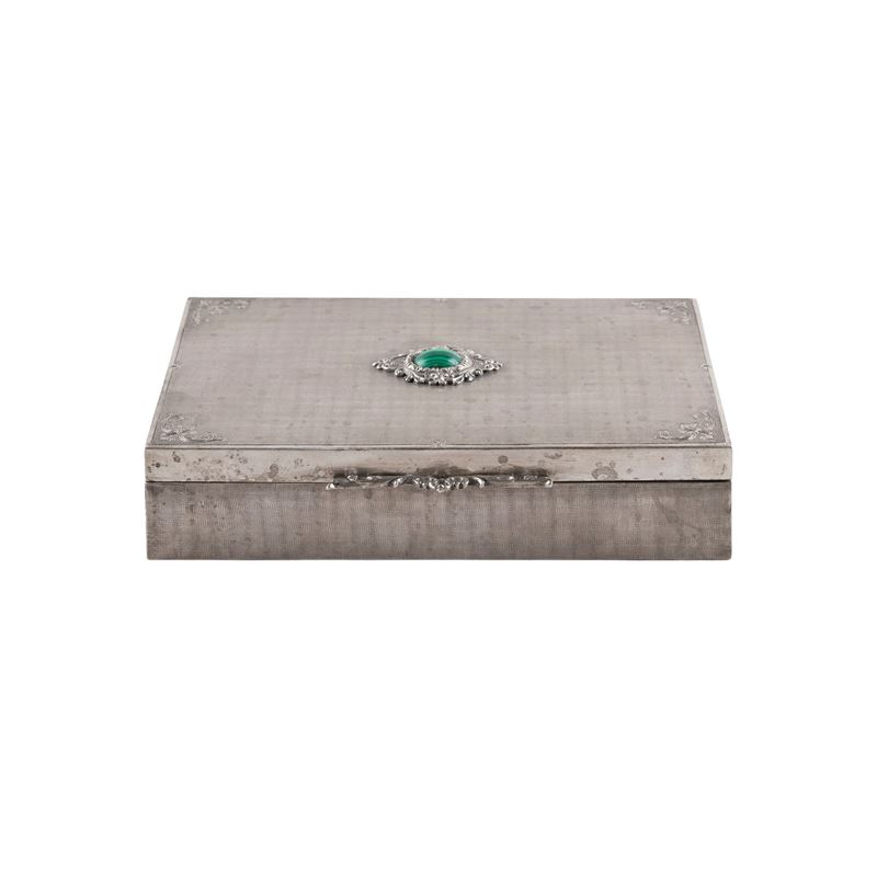 Scatola rettangolare in argento con coperchio in malachite, Italia, XX secolo