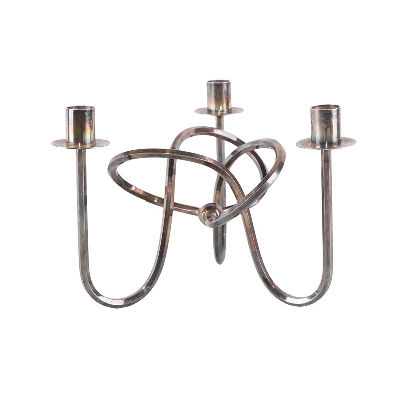 Candelabro in Metallo Argentato a Tre Luci
