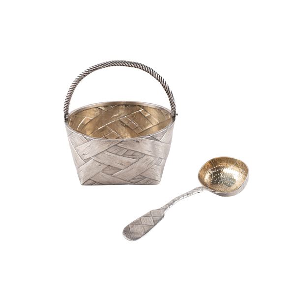 Cestino con cucchiaio in argento e vermeil