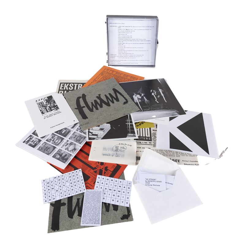 George Maciunas - Fluxus Editionen (scatola con diciannove pubblicazioni), 1962/1990