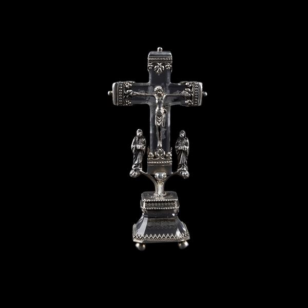 Small cross in rock crystal and silver