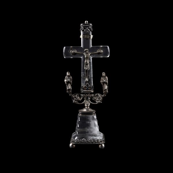 Small cross in rock crystal and silver