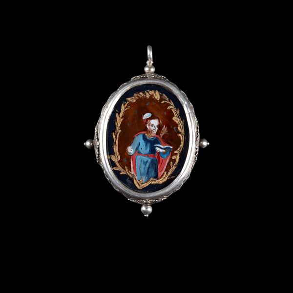 Devotional pendant with silver setting
