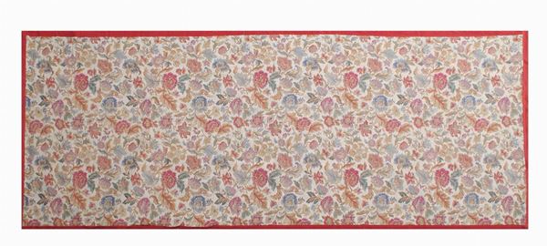 An embroidered carpet  (20th century)  - Auction Online auction with selected works of art from Unicef donations (lots 1 -193) - Colasanti Casa d'Aste